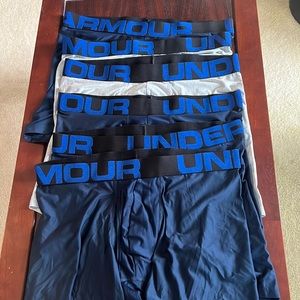 Bundle of 6 UnderArmour boxerjocks - large
